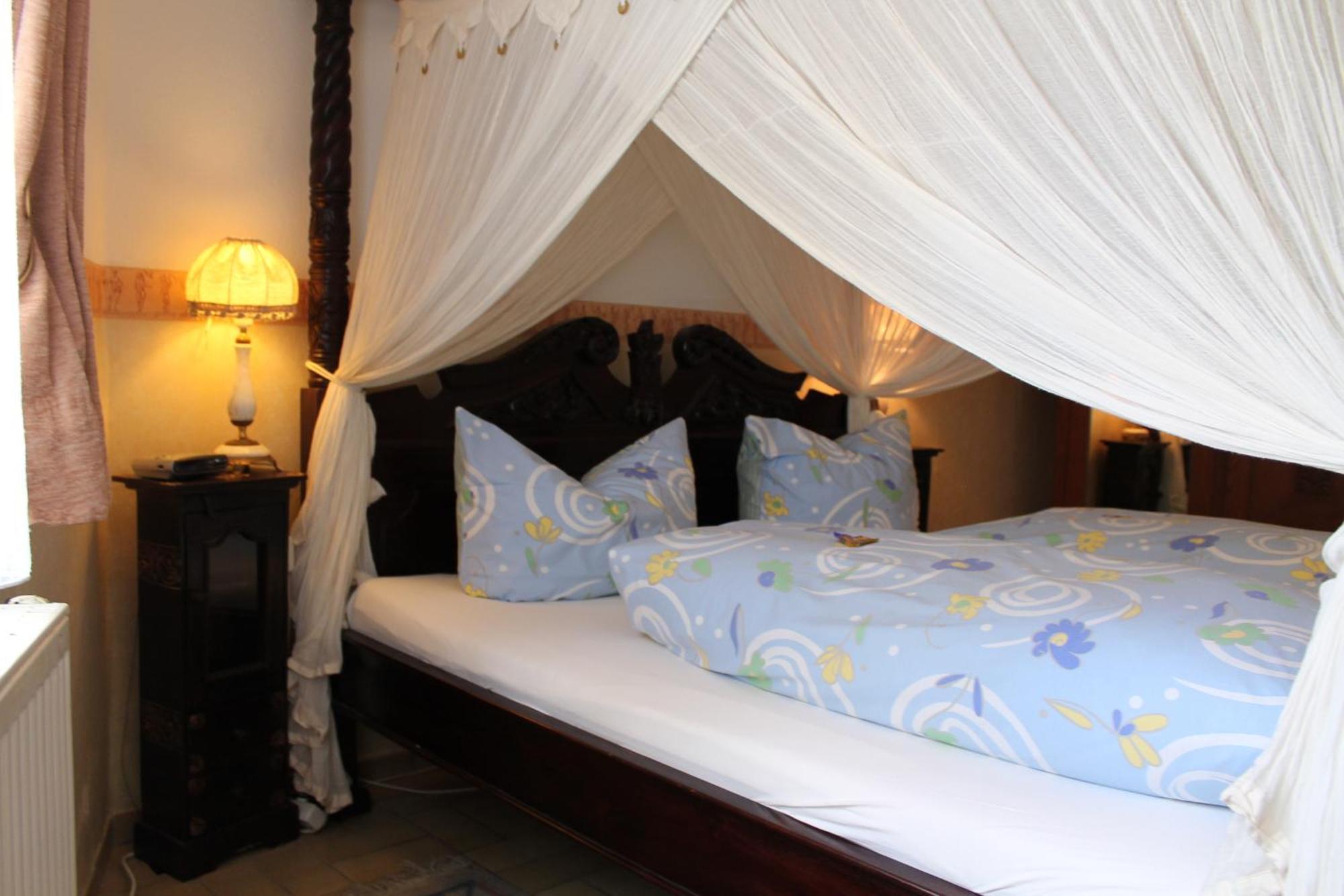 Kreuzerhof Hotel Garni Rothenburg ob der Tauber Ngoại thất bức ảnh